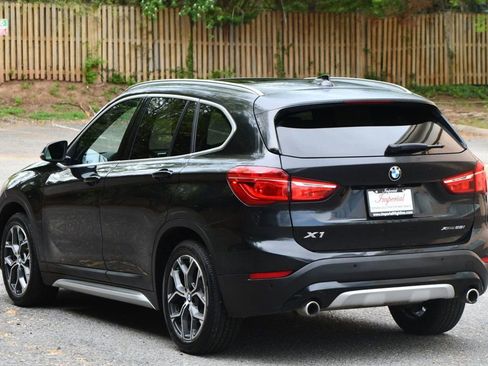 Used 2021 BMW X1 xDrive28i w/ Convenience Package image 4