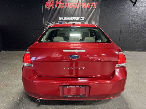 Used 2011 Ford Focus S image 4
