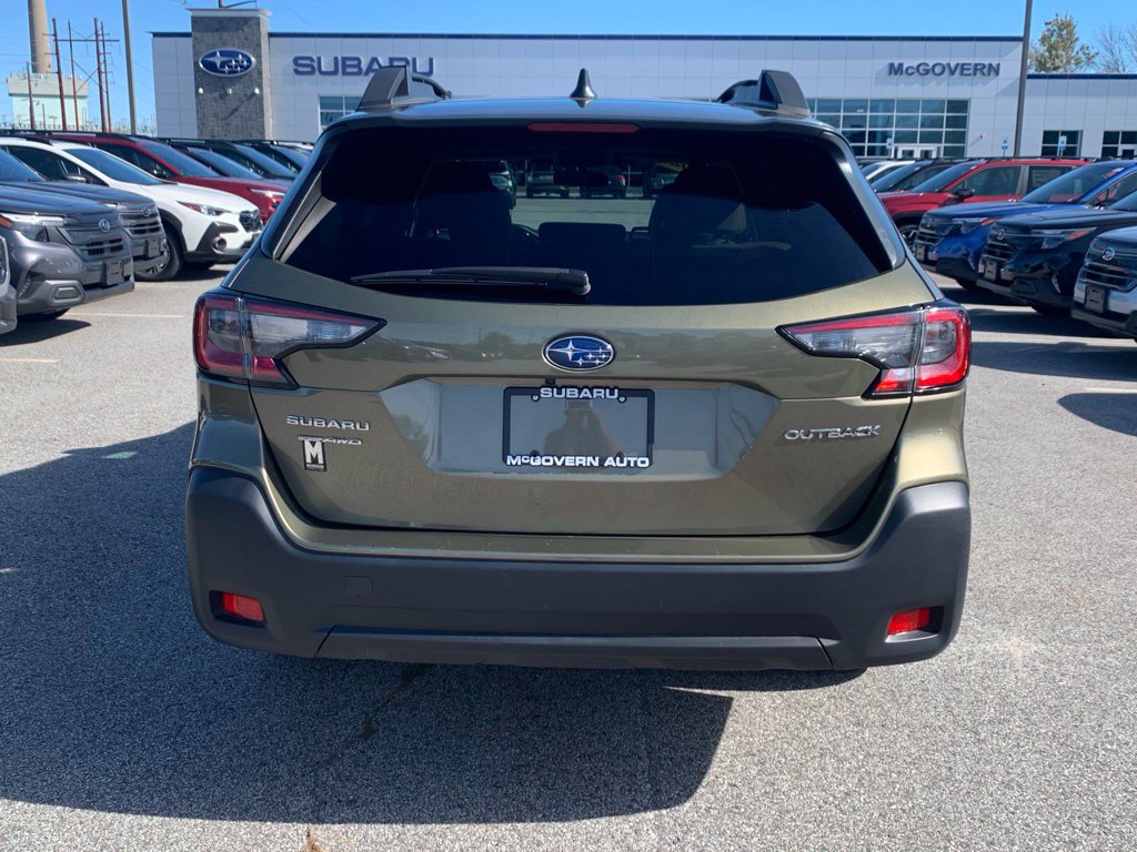 Used 2025 Subaru Outback Premium AWD/4WD image 7