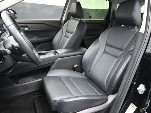 Used 2023 Nissan Rogue SV w/ SV Premium B Package FWD image 14