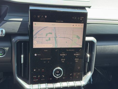 Used 2025 GMC Acadia AT4 w/ LPO, Floor Liner Package AWD/4WD image 19