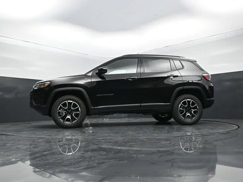 New 2026 Jeep Compass Trailhawk w/ Trailer Tow Group AWD/4WD image 56