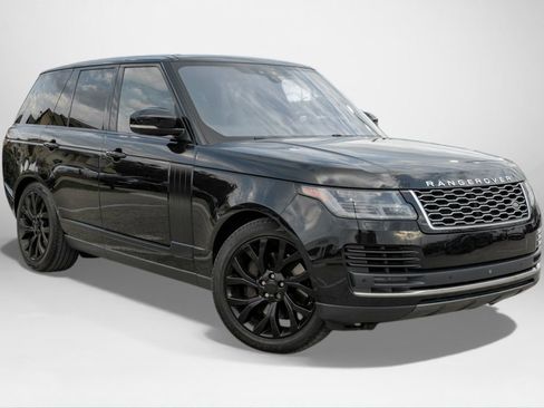 Used 2018 Land Rover Range Rover Supercharged image 4