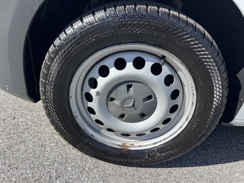 Used 2018 Mercedes-Benz Metris w/ Blind Spot Assist Package image 17