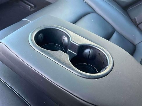 Used 2022 Tesla Model 3 Standard Range image 14