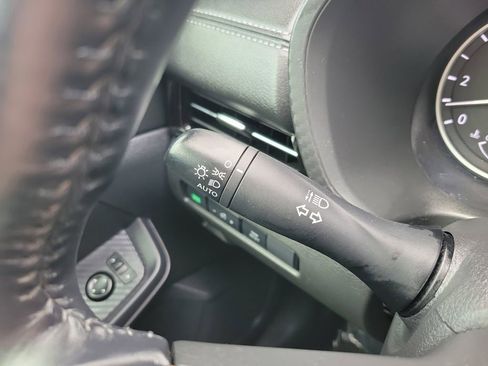 Used 2020 Nissan Sentra SV image 29