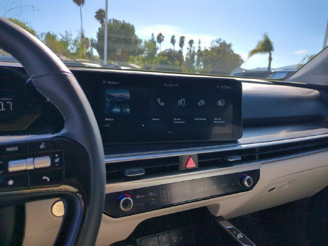 Certified 2026 Kia Sorento S w/ S Panoramic Sunroof Package FWD image 21