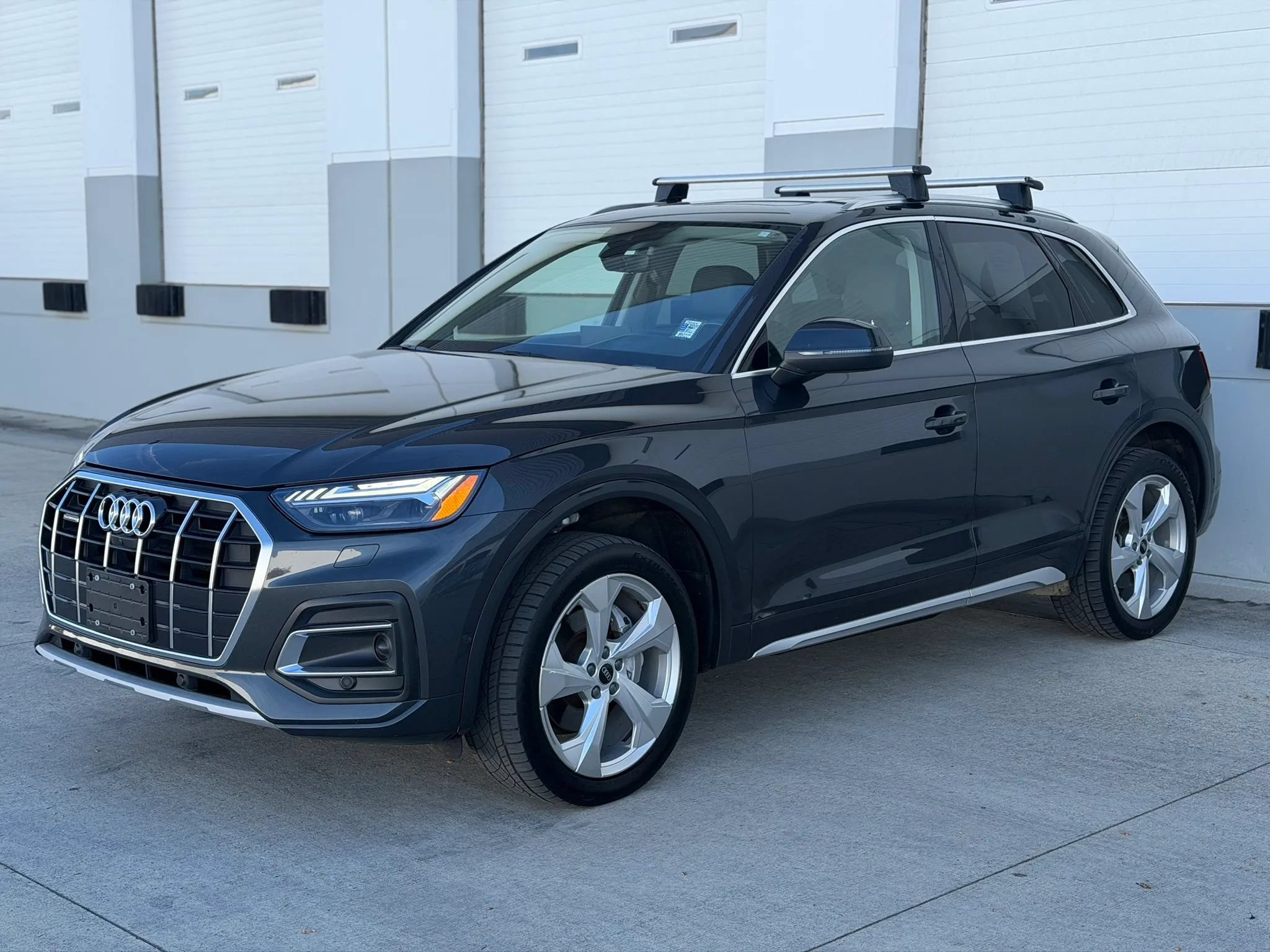 Used 2021 Audi Q5 Prestige w/ Prestige Package AWD/4WD image 2