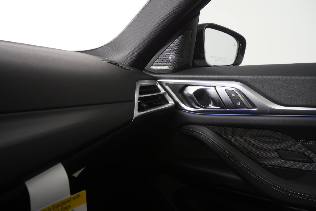 Used 2026 BMW i4 eDrive40 w/ Premium Package RWD image 27