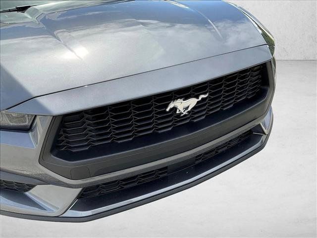 Used 2025 Ford Mustang Coupe RWD image 27