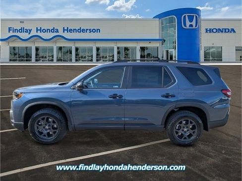 New 2026 Honda Pilot TrailSport image 2