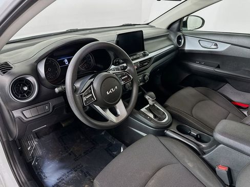 Used 2023 Kia Forte LXS image 14