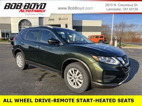 Used 2020 Nissan Rogue SV image 1