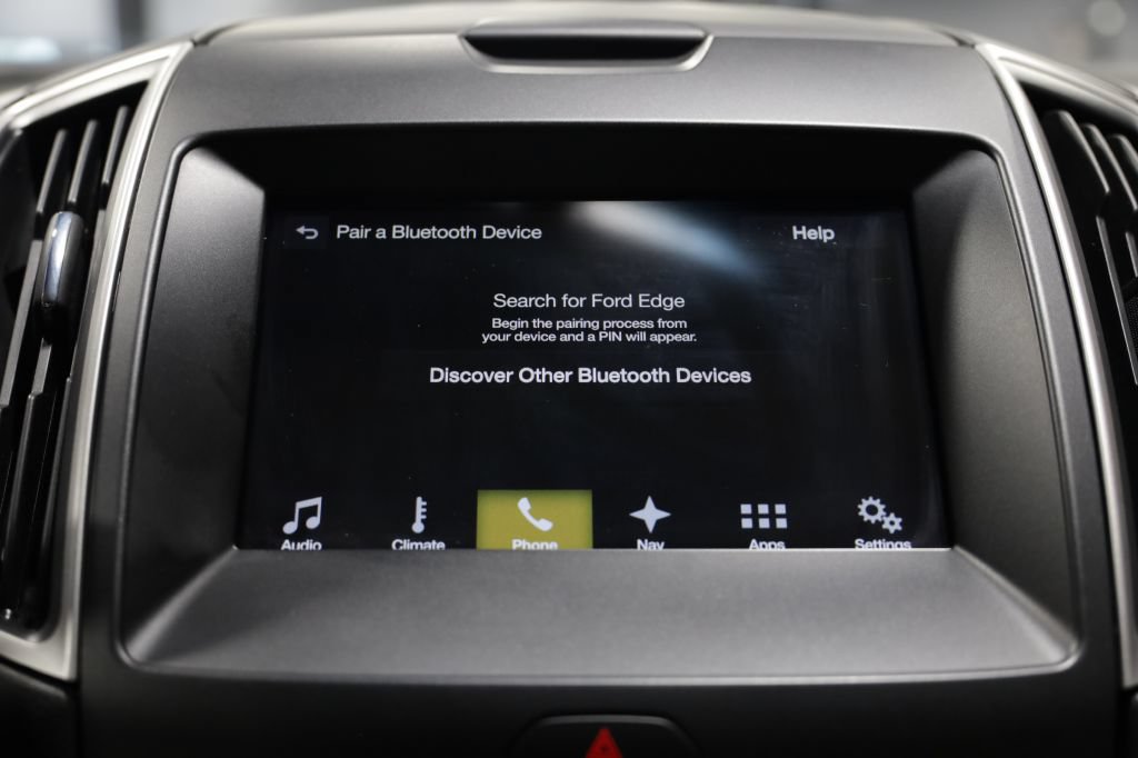 Used 2017 Ford Edge SEL w/ Equipment Group 201A FWD image 44