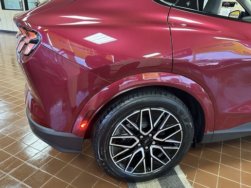 New 2025 Ford Mustang Mach-E Premium image 27