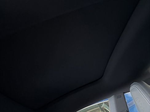 Certified 2025 Porsche 911 Carrera RWD image 2