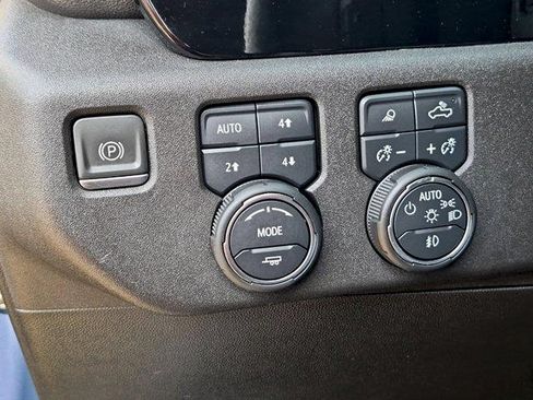 Certified 2024 Chevrolet Silverado 1500 LTZ w/ LTZ Convenience Package II AWD/4WD image 18