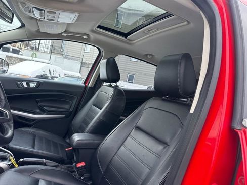 Used 2021 Ford EcoSport Titanium image 18