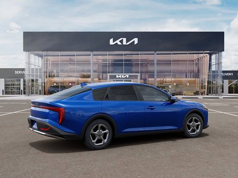 New 2026 Kia K4 LXS image 6