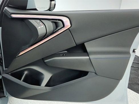 Used 2025 BMW X3 xDrive30i w/ Premium Package image 22