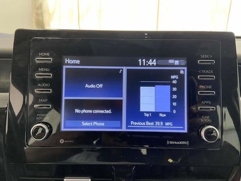 Used 2024 Toyota Camry SE image 12