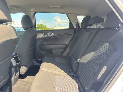 Used 2026 Kia Sportage LX FWD image 11