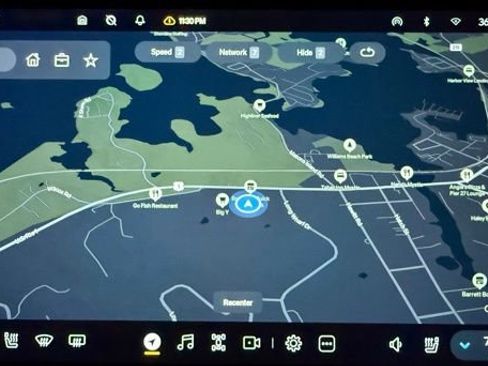 Used 2023 Rivian R1S Adventure image 52