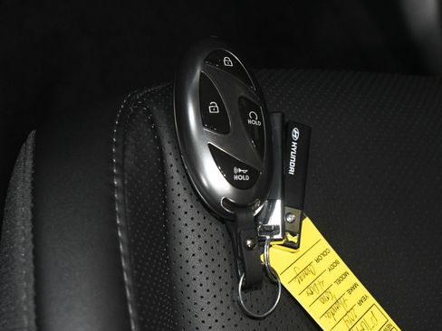 Used 2024 Hyundai Kona Limited image 97