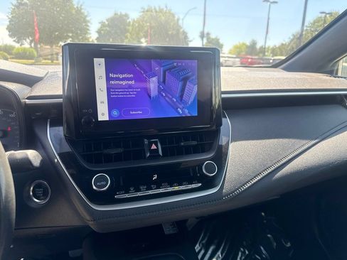 Used 2024 Toyota Corolla SE w/ SE Premium Package FWD image 10
