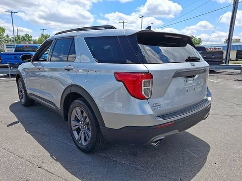 Certified 2023 Ford Explorer XLT w/ Equipment Group 202A AWD/4WD image 4