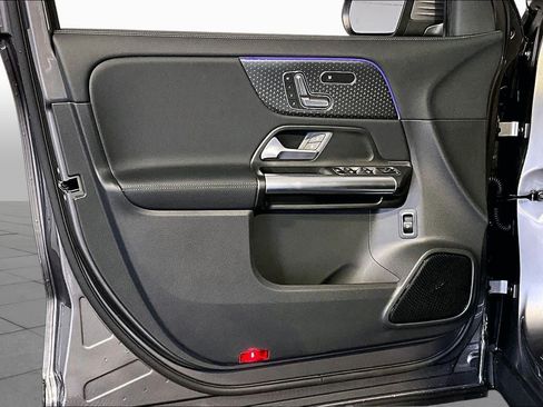 New 2026 Mercedes-Benz GLA 250 4MATIC image 11