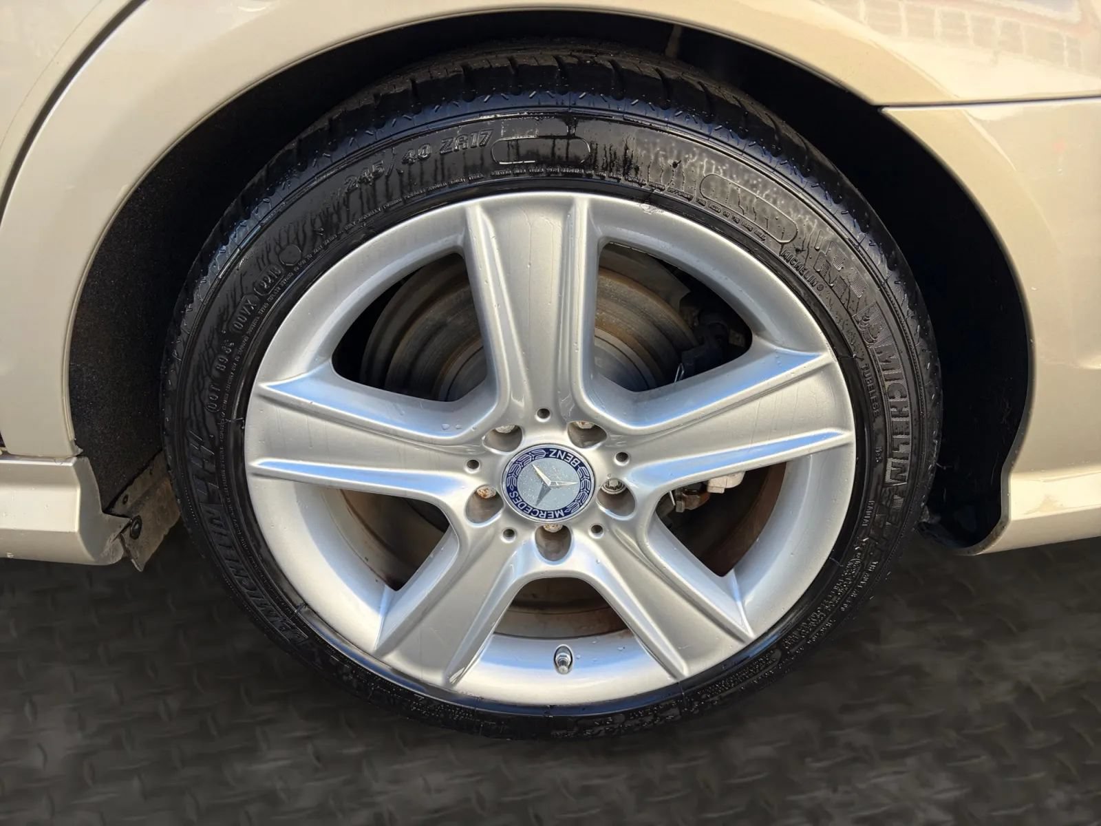 Used 2010 Mercedes-Benz C 300 Sedan image 40