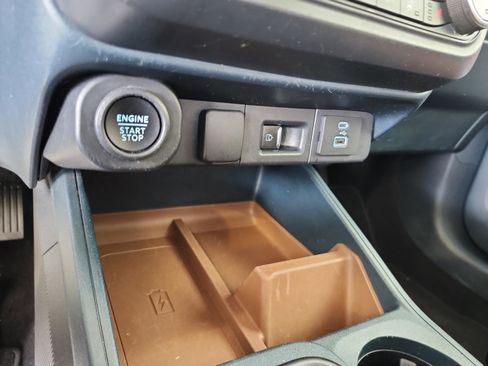 Used 2022 Ford Maverick Lariat w/ Lariat Luxury Package FWD image 28