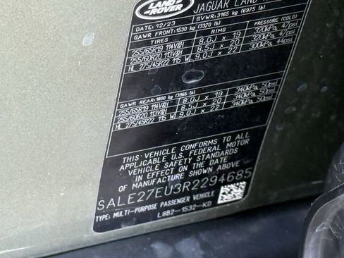 Used 2024 Land Rover Defender 110 X-Dynamic SE image 28