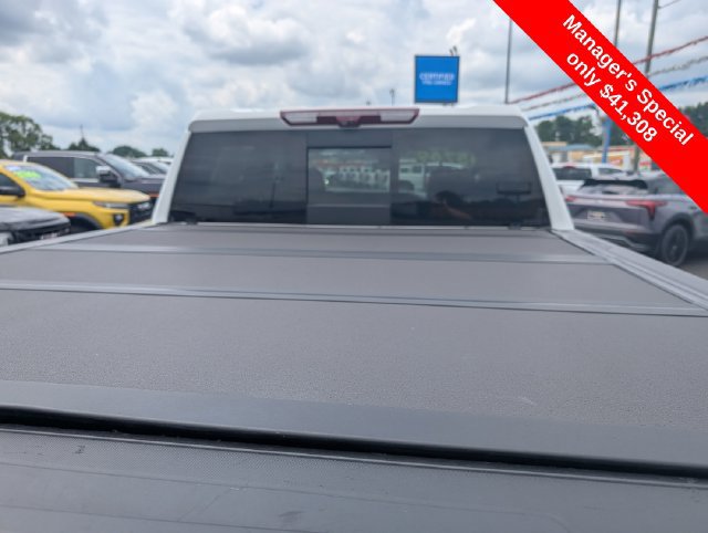 Used 2024 GMC Sierra 1500 AT4 w/ Technology Package AWD/4WD image 10