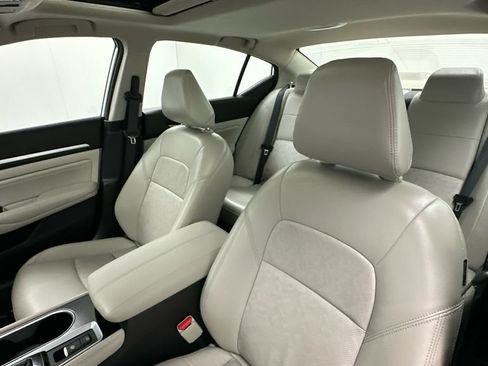 Certified 2023 Nissan Altima 2.5 SL FWD image 9