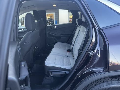 Used 2023 Ford Escape Active w/ Tech Pack #2 AWD/4WD image 11
