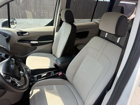 Used 2022 Ford Transit Connect XLT FWD image 18