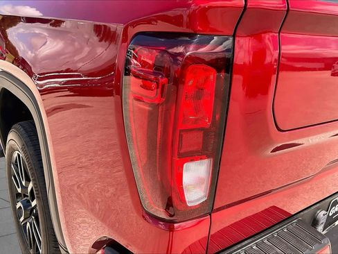 Used 2022 GMC Sierra 1500 Elevation w/ Preferred Package RWD image 27