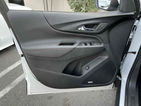 Used 2023 Chevrolet Equinox RS w/ RS Leather Package image 26