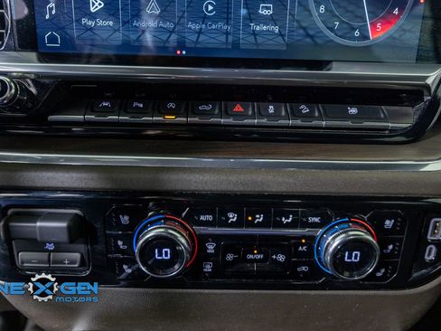 Used 2023 GMC Sierra 1500 SLT image 19