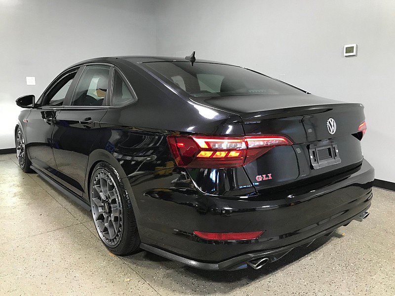 Used 2020 Volkswagen Jetta GLI FWD image 5