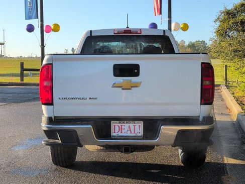 Used 2018 Chevrolet Colorado W/T w/ WT Convenience Package image 4