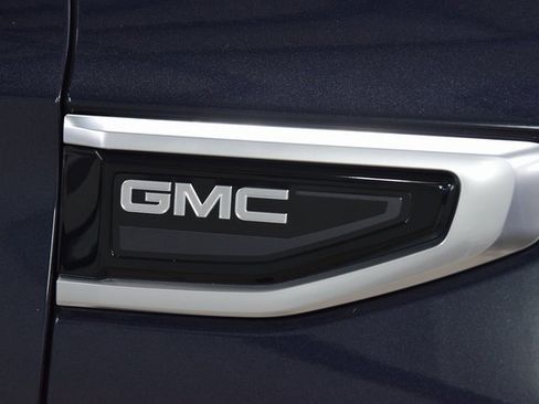 Used 2024 GMC Yukon Denali w/ LPO, Floor Liner Package image 16