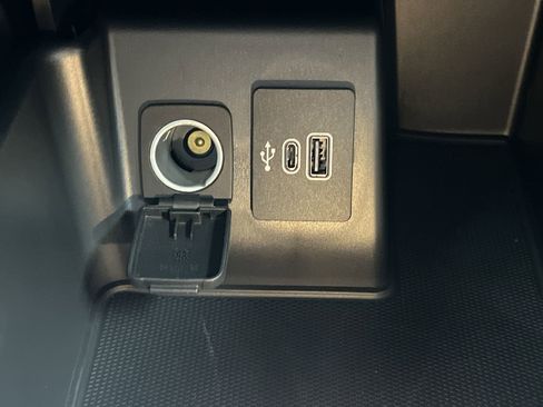 Certified 2025 Ford Explorer ST w/ Sun And Sound Package image 10