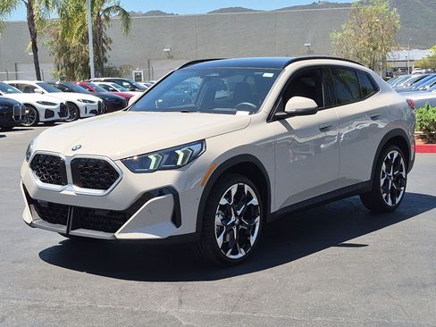 New 2026 BMW X2 xDrive28i w/ Technology Package AWD/4WD image 5