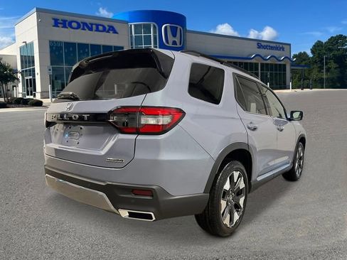 New 2026 Honda Pilot Touring image 5