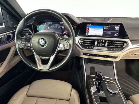 Used 2023 BMW 430i Coupe w/ Premium Package image 4