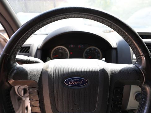 Used 2011 Ford Escape XLT FWD image 20