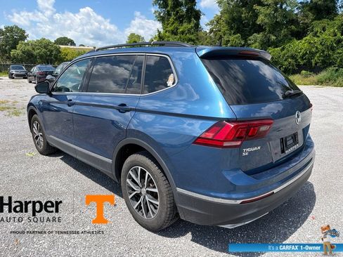 Used 2020 Volkswagen Tiguan SE w/ Panoramic Sunroof Package FWD image 3